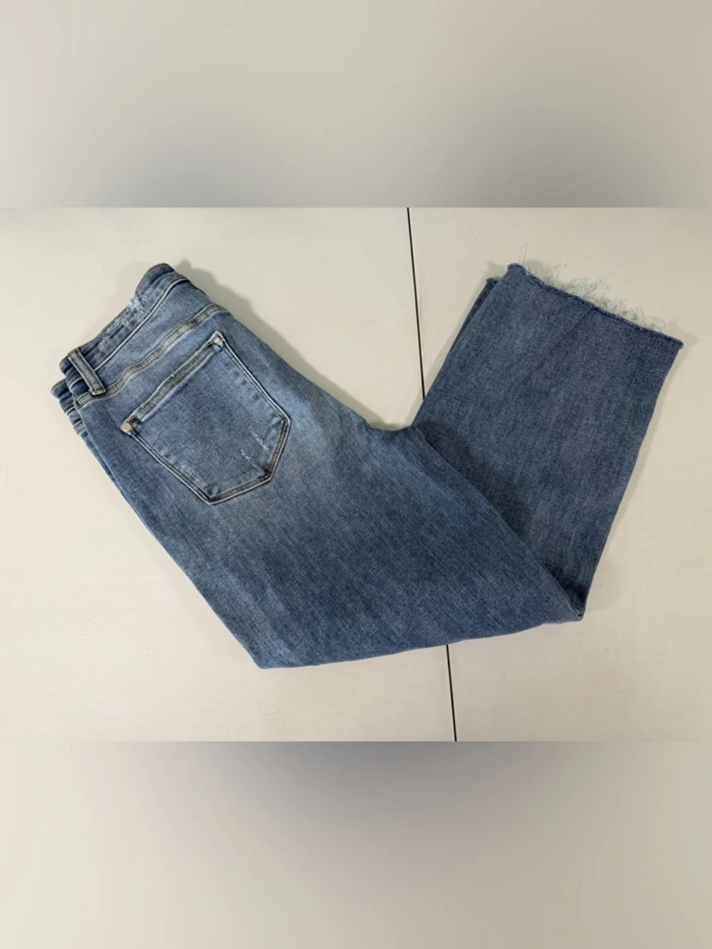 Judy Blue Jeans Womens 9/29 Distressed High Waist Wide Leg Cropped JB82256LT-CO - Picture 15 of 16